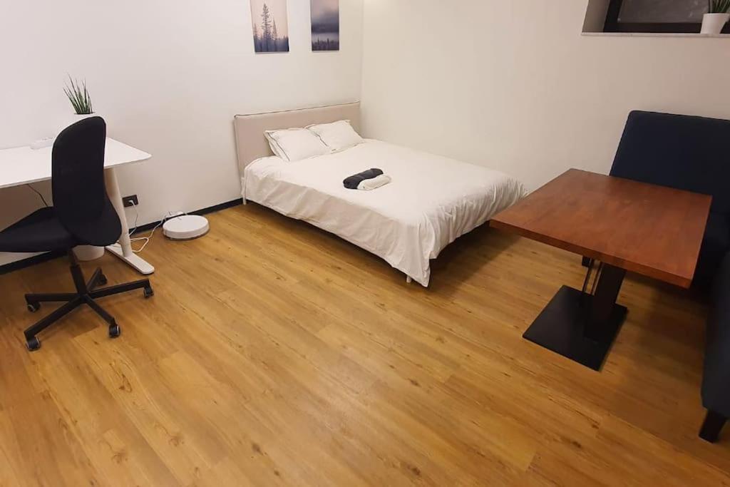 Dana-Entire Apartment Very Quiet And Central 2 Tallinn Ngoại thất bức ảnh