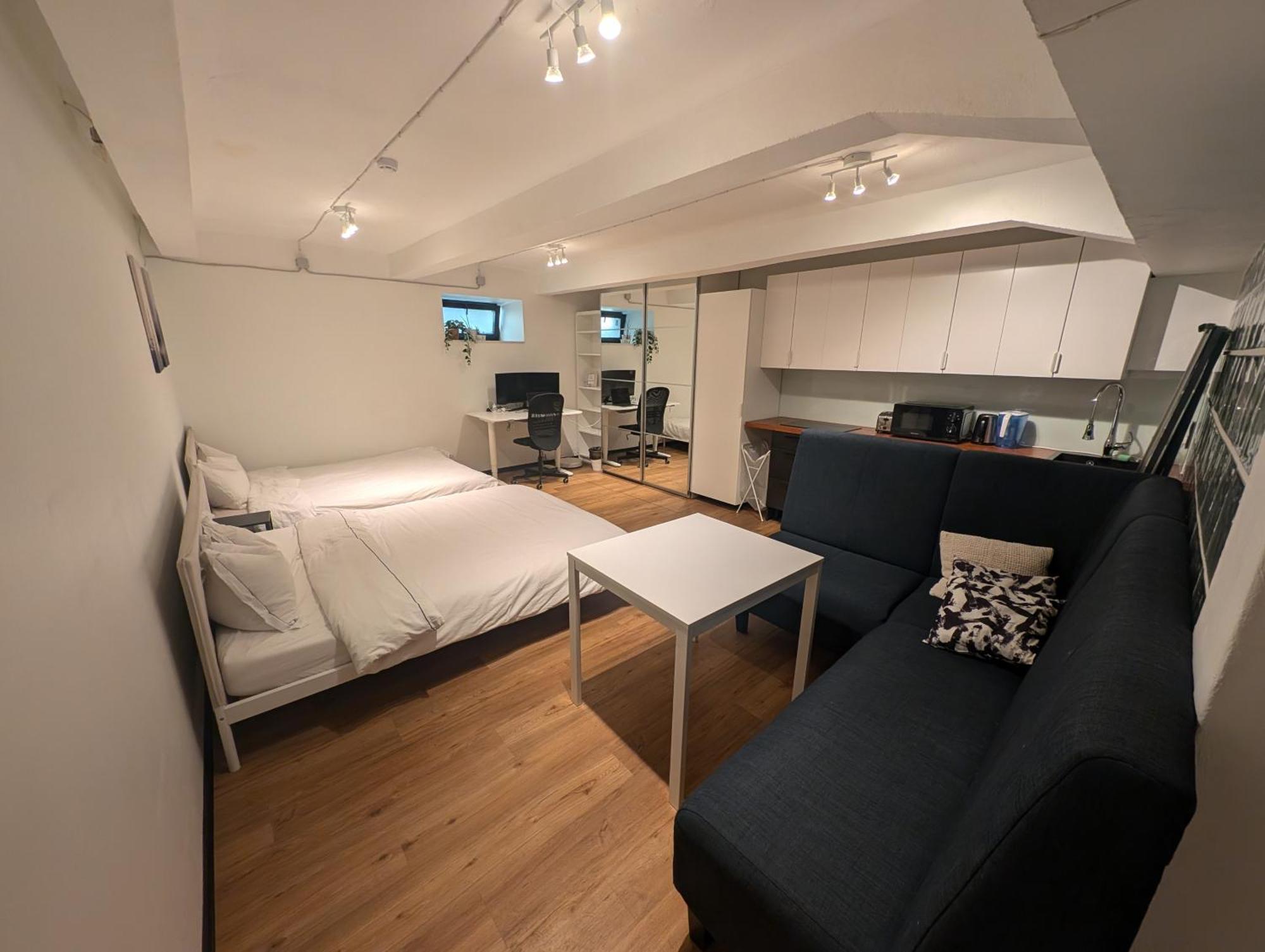 Dana-Entire Apartment Very Quiet And Central 2 Tallinn Ngoại thất bức ảnh