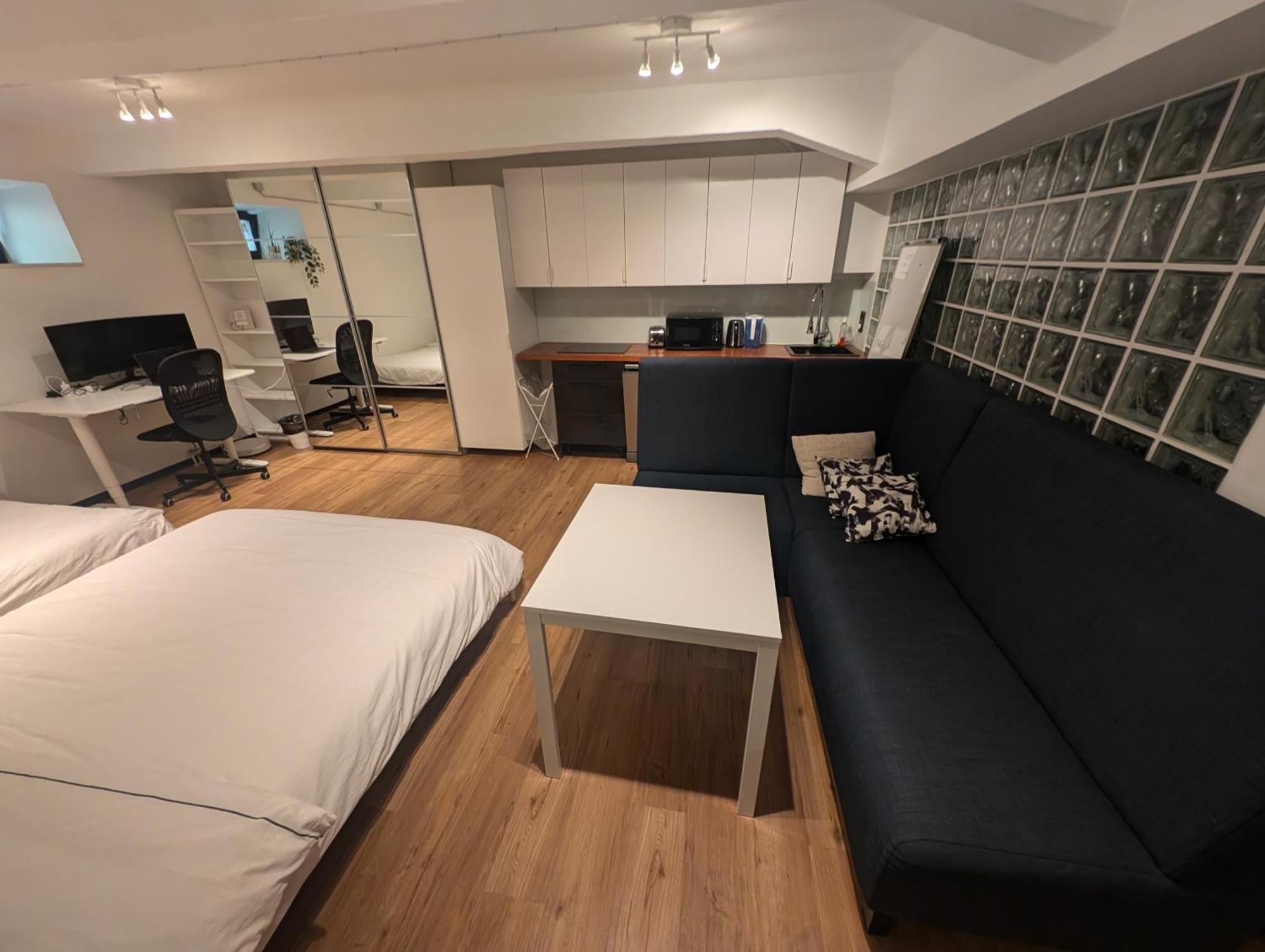 Dana-Entire Apartment Very Quiet And Central 2 Tallinn Ngoại thất bức ảnh